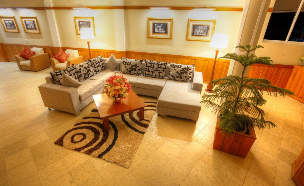 The Queensburry City Hotel Nuwara Eliya Eksteriør bilde