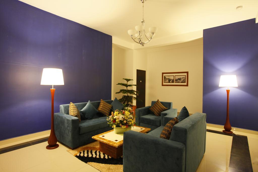 The Queensburry City Hotel Nuwara Eliya Eksteriør bilde